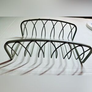 SPECTRUM TWIST RAISED RECTANGLE PAPER TOWEL HOLDER (MINT CONDITION)